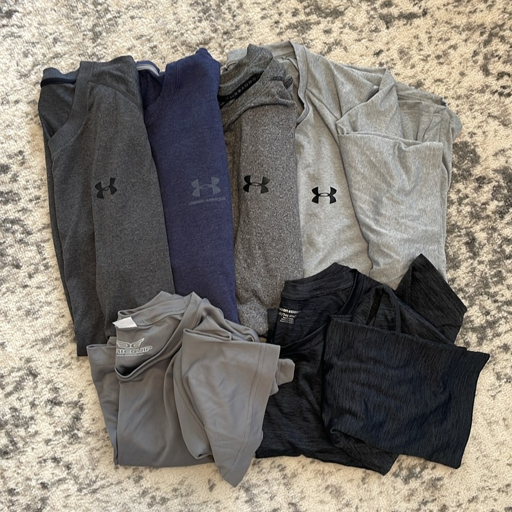 👕Bundle of 4 Mens Under Armour heatgear SS shirts 3XL (&2 extra SS added in)